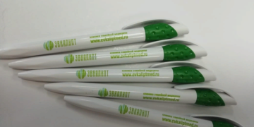 Технология изготовления ручек с логотипом и их плюсы