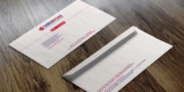 Современные техники изготовления конвертов с логотипом