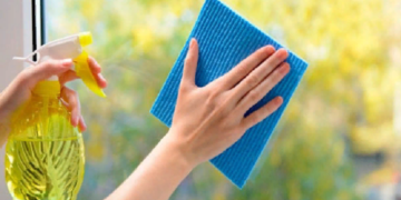 Мытье окон: способы, правила и советы