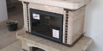 Разновидности и монтаж металлической топки для камина