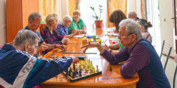 Какие услуги могут предлагать дома для престарелых людей