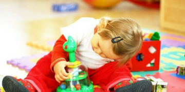 Іграшки для дівчат дошколят: види та вибір