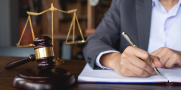 Правова допомога в отриманні ліцензій: що потрібно знати