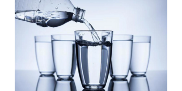 Чиста бутильована вода: джерело здоров’я для дому та офісу