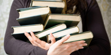 Як обирати художню літературу: переваги та особливості читання