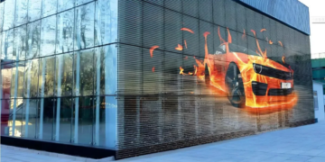 LED плёнки на фасадах, витринах и в рекламных решениях для бизнеса