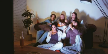 Лучшие боевики в мировом кино с ярким и запоминающимся сюжетом