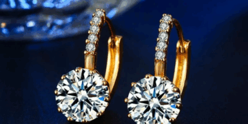 Особенности выбора сережек с бриллиантами: на что следует обращать внимание