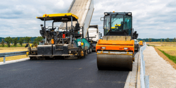 Асфальтирование дорог: современные технологии укладки и правила эксплуатации