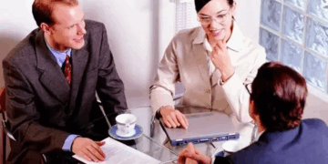 Понятие устного перевода и его ключевые преимущества для общения и бизнеса