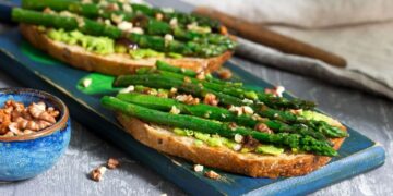 Спаржа — королева весняного столу та джерело здоров’я — «Добра Спаржа»