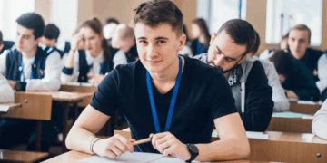 Что собой представляет корректировка учебных работ в FastFine