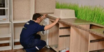 Изготовление и установка кухонь: правила и советы