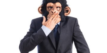 Черный юмор: почему смех над запретным нас притягивает