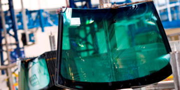 Види автомобільного скла лобового, бічного і заднього і як вибрати