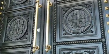 Входные стальные двери: плюсы, основные конструкции и варианты усиления